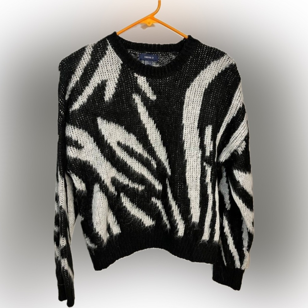 Forever 21 Women’s Zebra Fuzzy Sweater